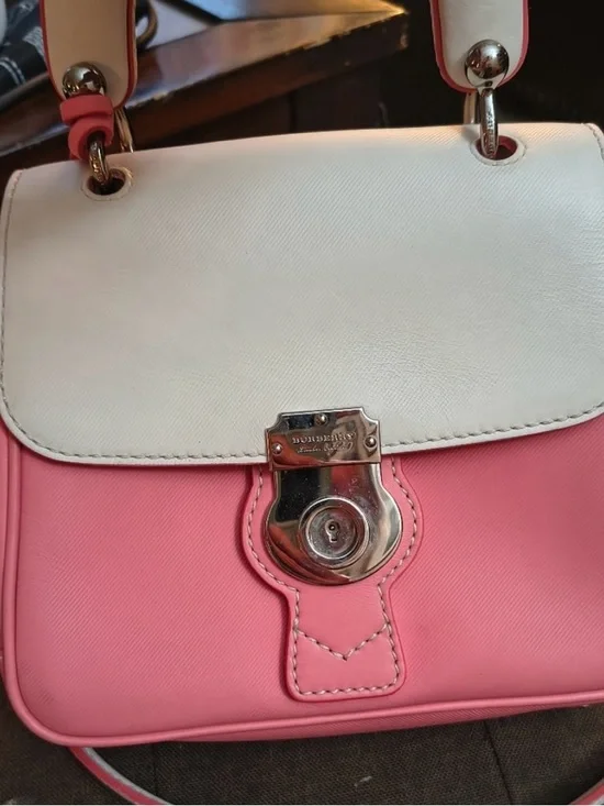 Burberry DK88 Pink Mini Top-Handle Lockit Bag w/original cross body strap - Picture 3 of 9